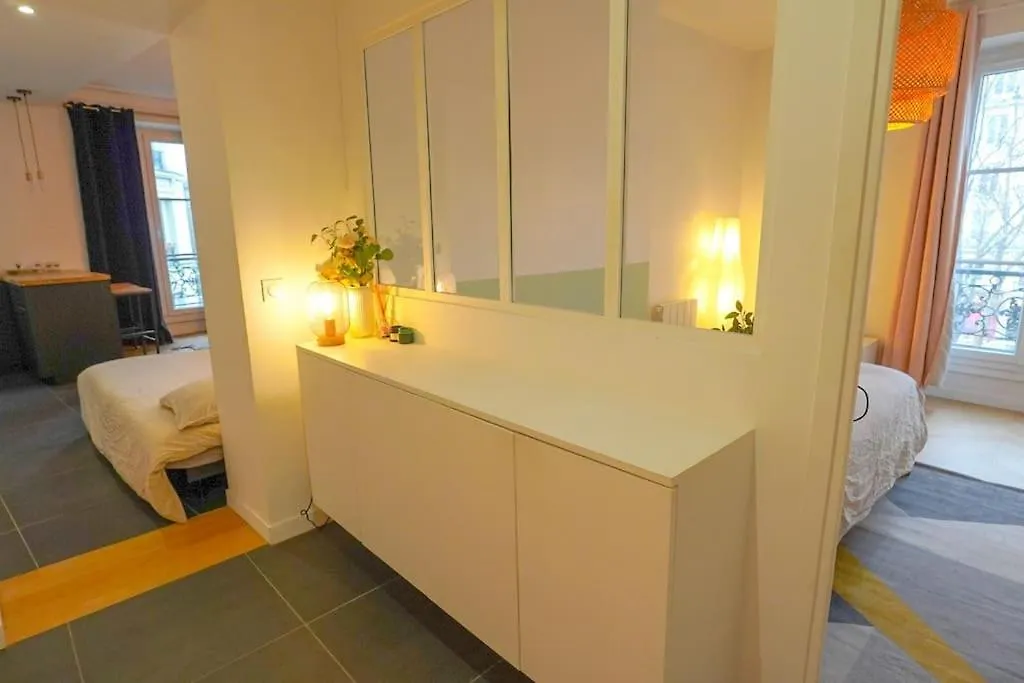 Cozy Spacious Flat@Pigalle Париж 0*,  Франция
